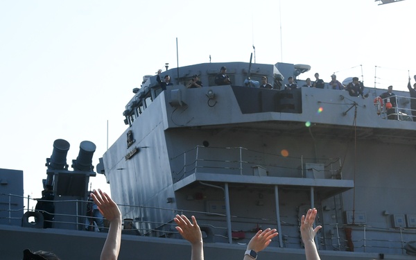 Ships depart Naval Station Mayport for UNITAS 2025