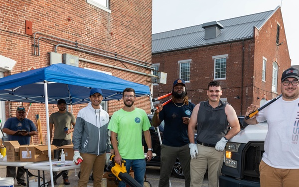 NNSY Hosts Quarterly Clean Up America's Shipyard Day Sept. 24