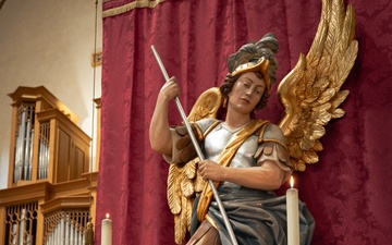 173rd Airborne Brigade Joins Italian State Police to Honor St. Michael’s Day in Vicenza