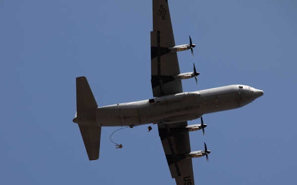 SOCEUR and Allies sharpen readiness with airborne training