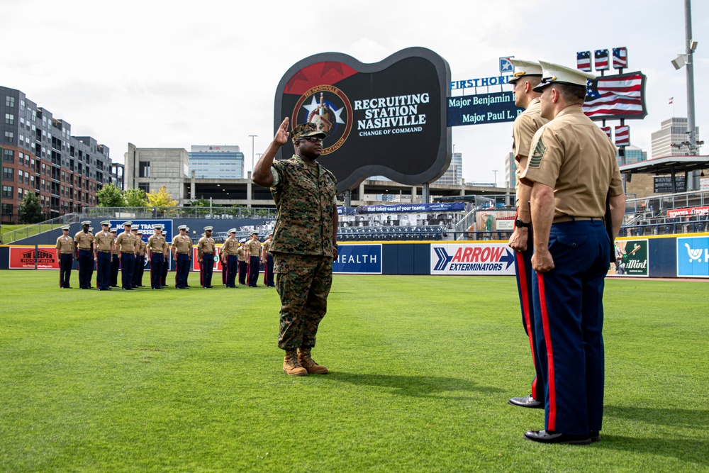 Recruiting Station Nashville Change of Command Ceremony