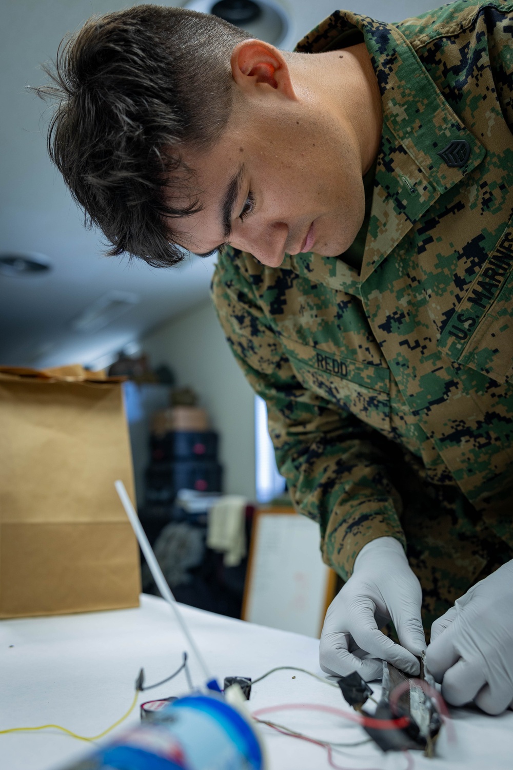 RD25 | U.S. Marines conduct sensitive site exploitation on an unmanned underwater vehicle