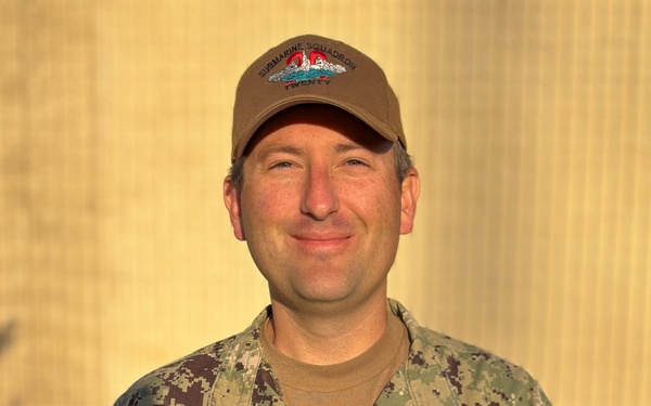 Peeking Behind the Curtain: Kentucky Sailor Experiences New Training that Informs and Inspires