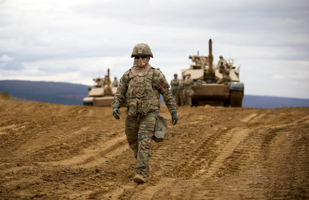 1st ABCT, 1st Infantry Division, M1A2 Abrams Conduct Table IV Gunnery at Novo Selo Training Area