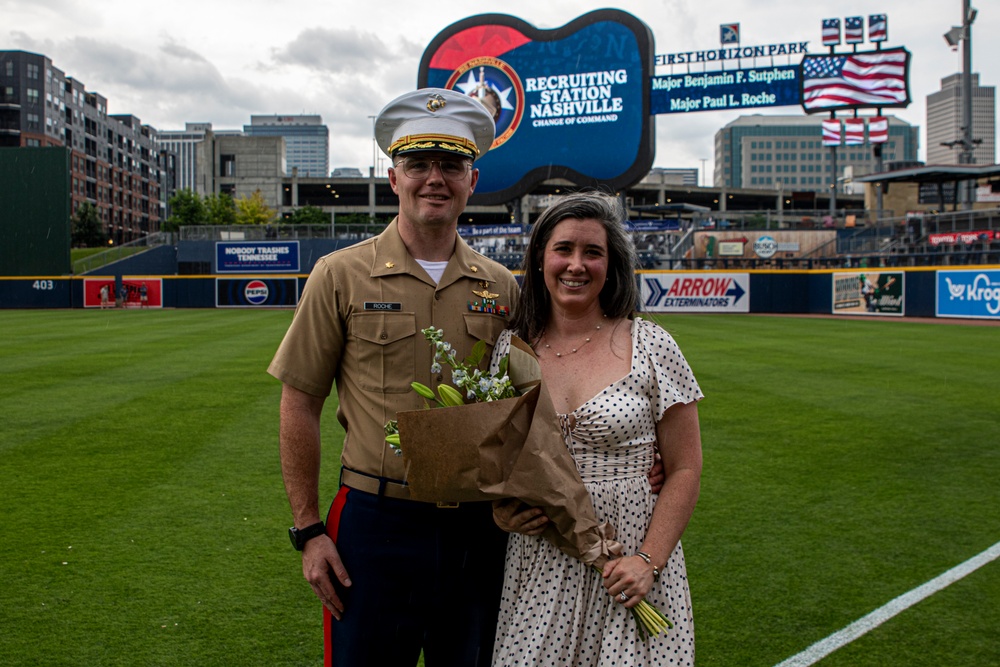 Recruiting Station Nashville Change of Command Ceremony