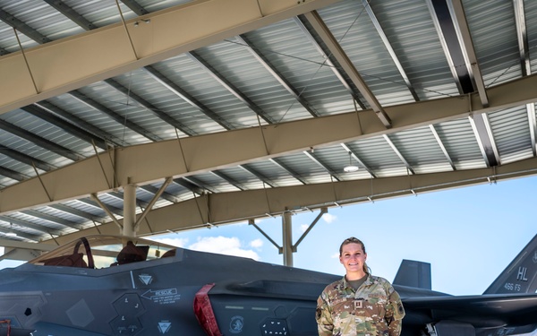 419th Aircraft Maintenance officer earns prestigious 2025 AFRC Gen. Lew Allen Jr. Trophy for innovation, leadership