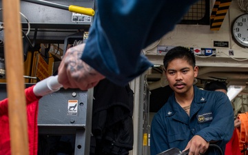 USS Higbee Conducts Damage Control Training