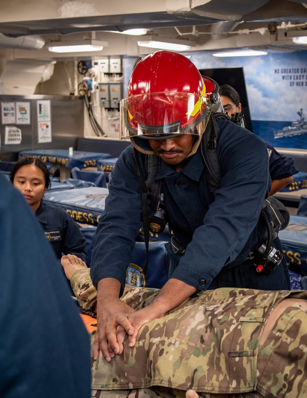 USS Higbee Sailors Conduct Stretcher Bearer Training