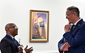 SecAF Meink meets German. Minister-President Schweitzer