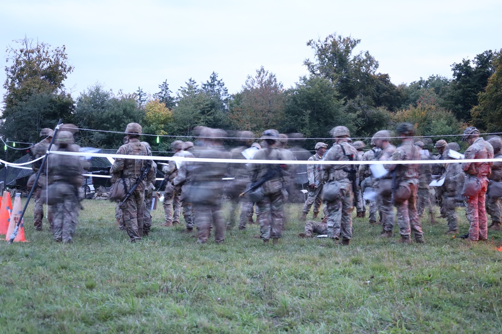 Soldiers Await Testing in Pursuit of Army Expert Badges