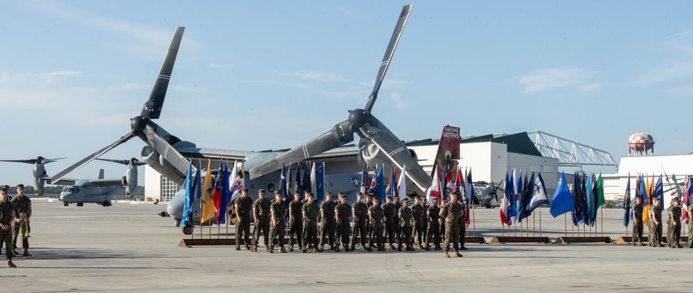 VMM-266 change of command ceremony