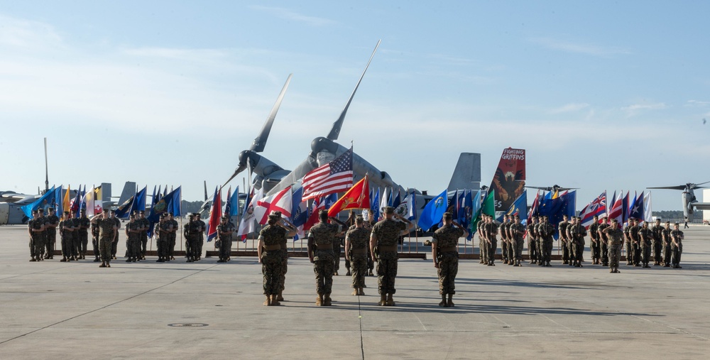 VMM-266 change of command ceremony