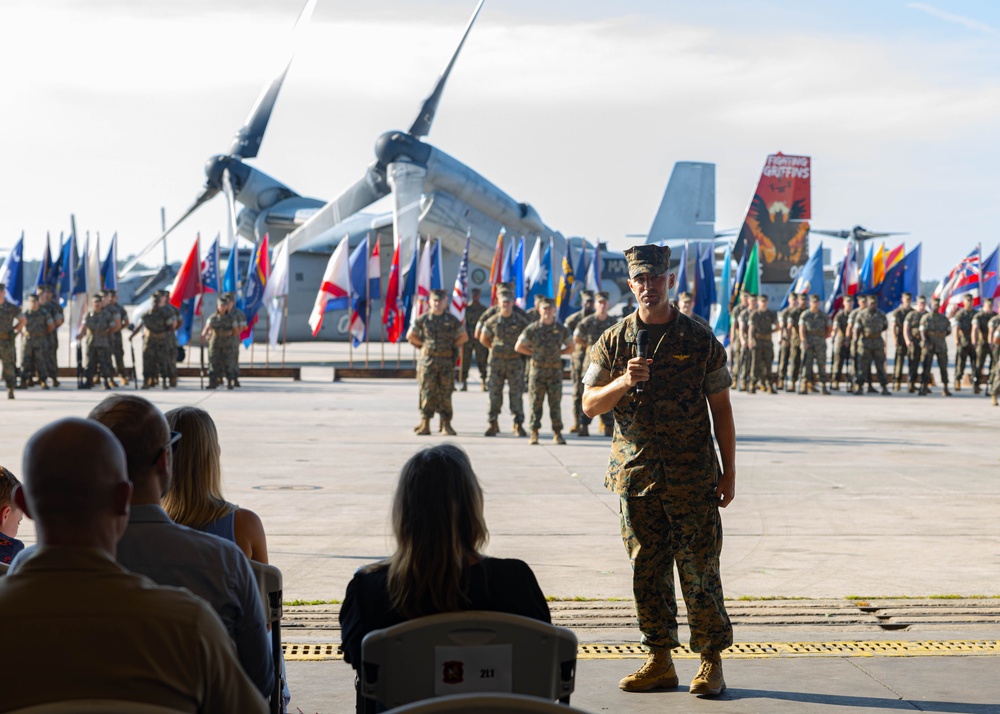 VMM-266 change of command ceremony
