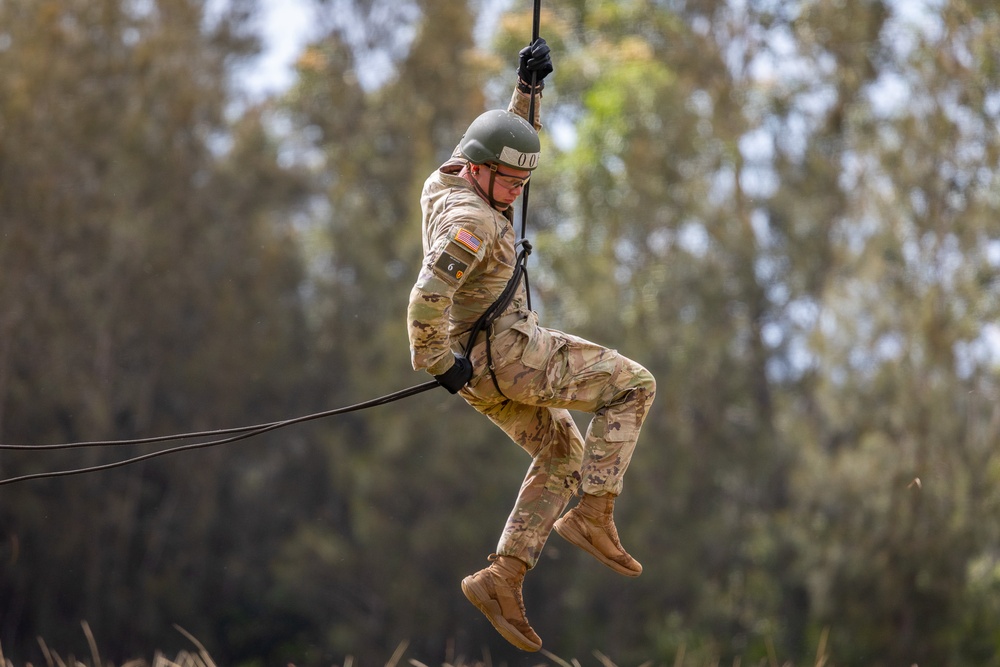 25th CAB Supports Lightning Academy Air Assault Qualification