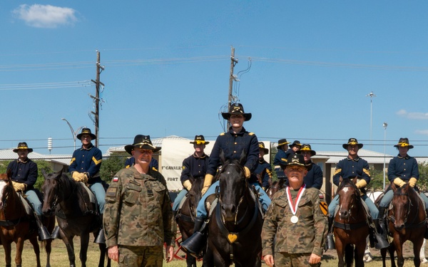 Honoring tradition and leadership: the 1st Cavalry Division welcomes new general and bids farewell with pride