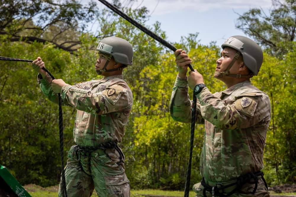 25th ID Lightning Academy Trains Students on Rappel and Slant Tower