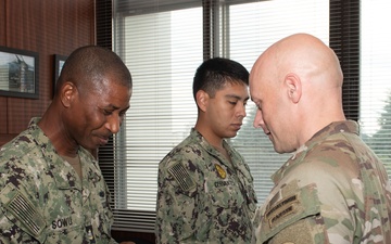 Colonel Davis Presents Awards to NAF Atsugi Security Force