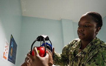 Pacific Partnership 2025 Multinational Servicemembers Provide Optometry, Dental, and Audiology Treatment at West Community Health Center in Ngeremlengui, Palau Sept. 26.