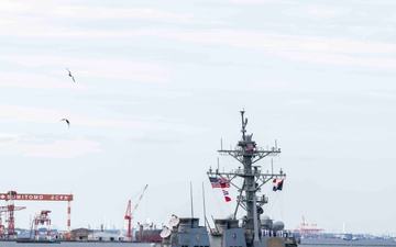 USS Benfold (DDG 65) departs U.S. 7th Fleet after 10 years of forward-deployed service