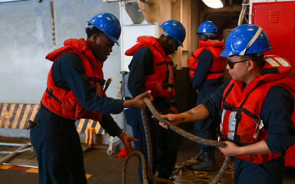 USS Iwo Jima Conducts a Fueling-at-Sea