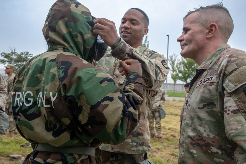 U.S. Army Soldiers, KATUSAs, and Civilians From USANEC-Humphreys 41st Signal Battalion Conduct CBRN Training
