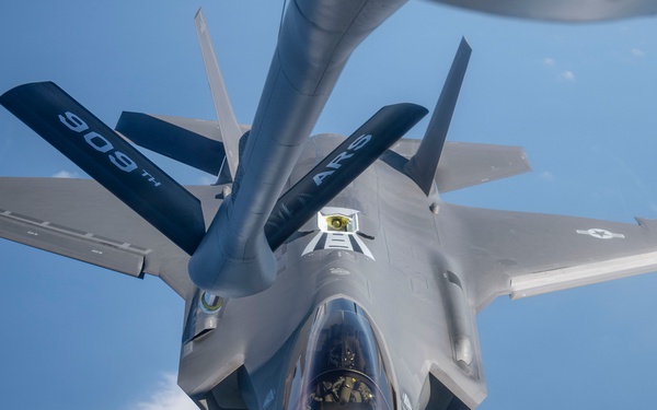 F-35 Refueling Operations over the Pacific