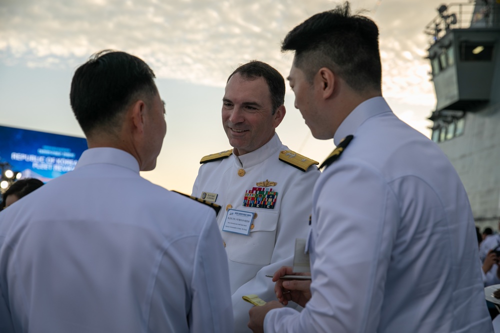 C7F Attends Republic of Korea Navy Fleet Review Closing Ceremony
