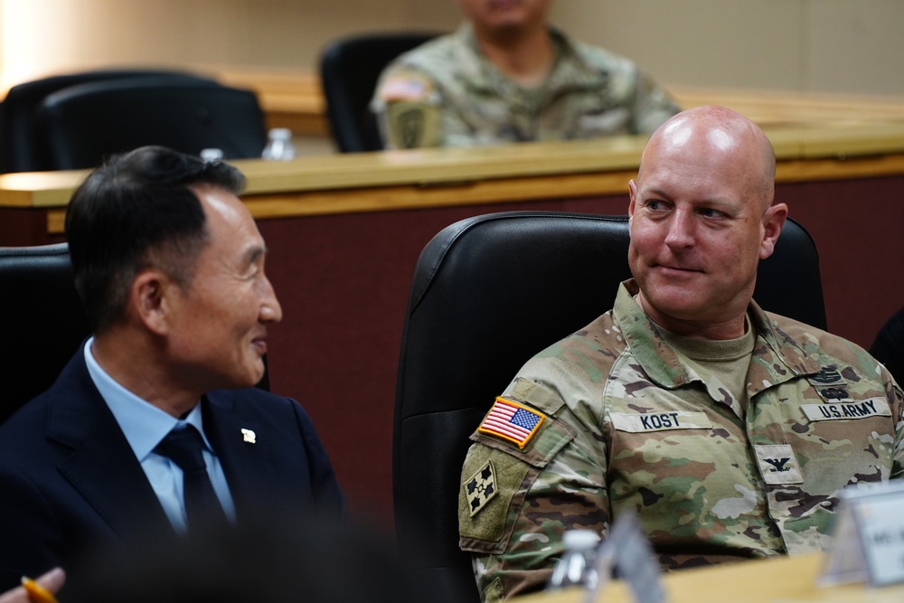 DTAQ President MG(R) Shin Visits 19ESC to Strengthen Defense Collaboration