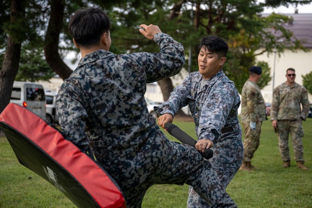 BG25: 35th SFS trilateral training