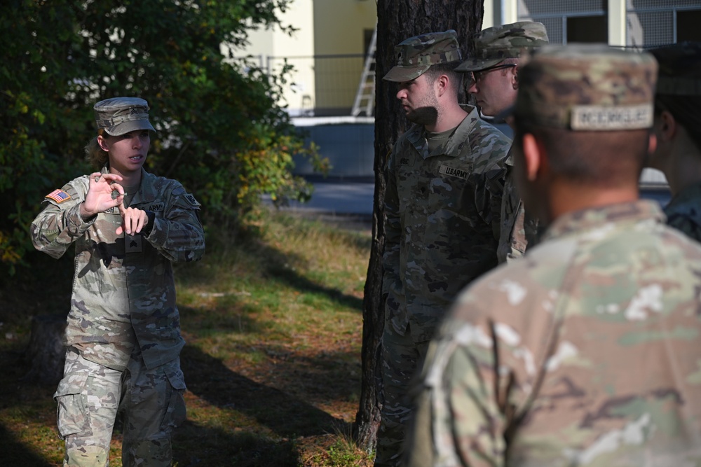 Veterinary Readiness Activity Trains Military Dog Handlers
