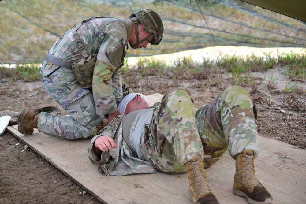 2ID conducts Expert Soldier and Infantry Badge testing