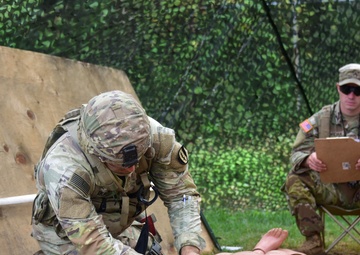 2ID conducts Expert Soldier and Infantry Badge testing
