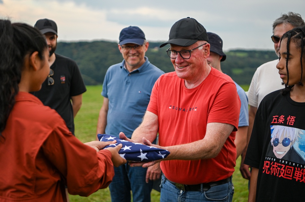 Inspiring Tomorrow's Aviators Inspiring Tomorrow's Aviators