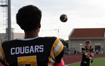 SETAF-AF commanding general kicks off homecoming game