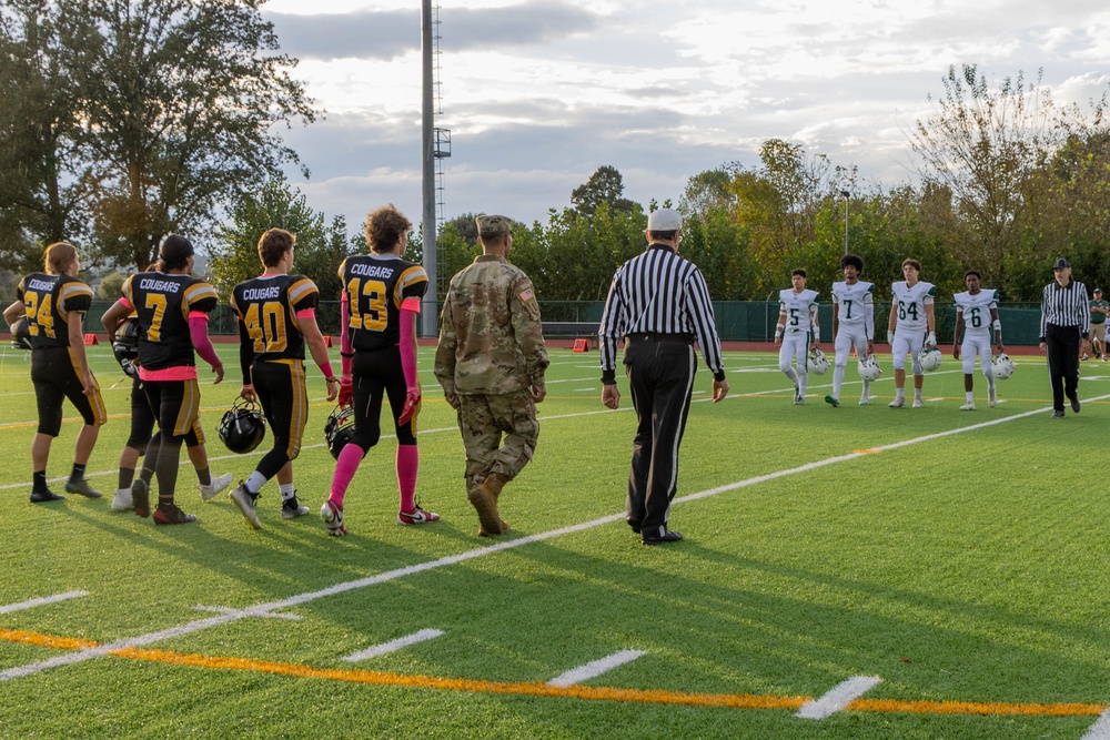 SETAF-AF commanding general kicks off homecoming game
