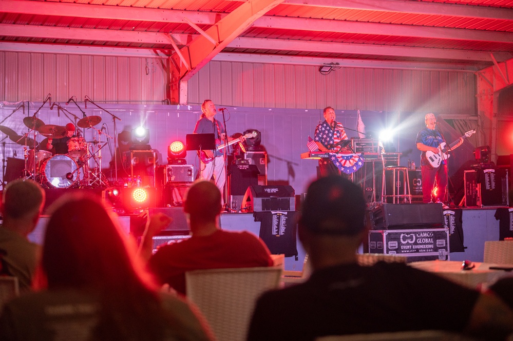 3 Car Garage Band visits the 386th AEW
