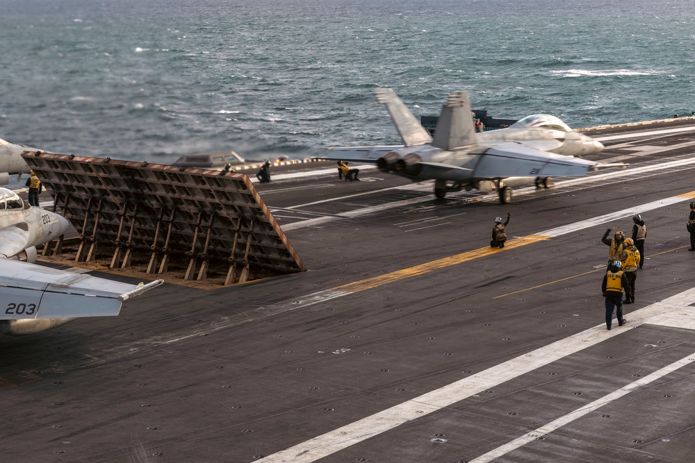 USS Gerald R. Ford (CVN 78) Conducts Flight Operations