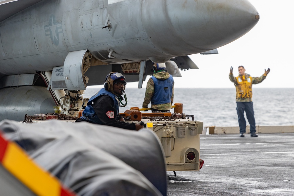 USS Gerald R. Ford (CVN 78) Aircraft Elevator Operations