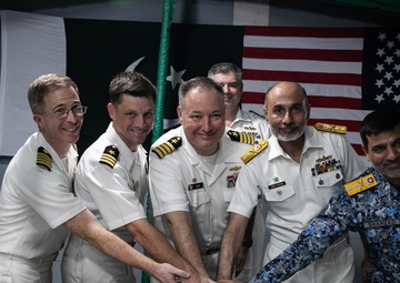 PNS SHAMSHEER HOSTS RECEPTION FOR CDS9, WAYNE E. MEYER