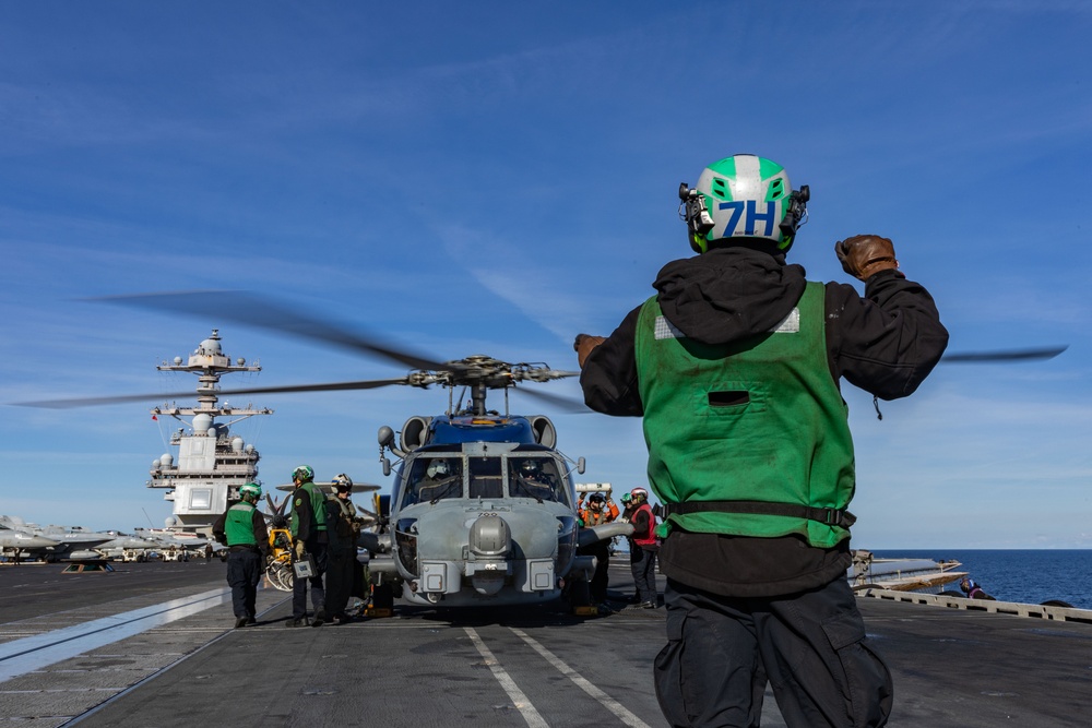 USS Gerald R. Ford (CVN 78) Conducts Helicopter Flight Operations