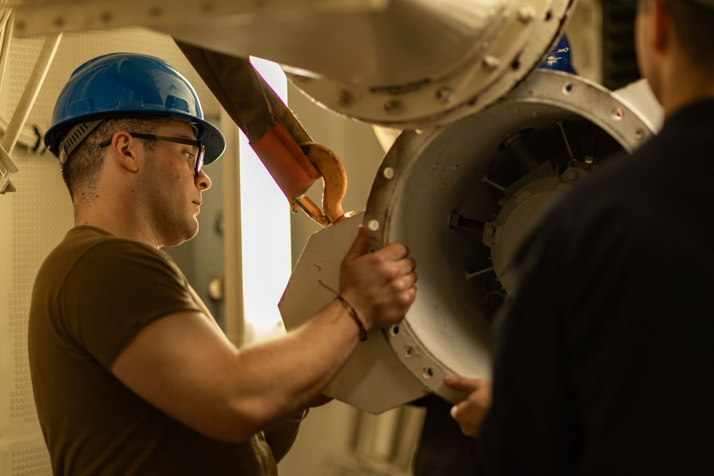 USS Gerald R. Ford (CVN 78) Sailors Conduct Routine Maintenance