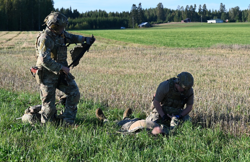 IDMTs perform MEDEVAC training during Ex SOUTHERN GRIFFIN 25