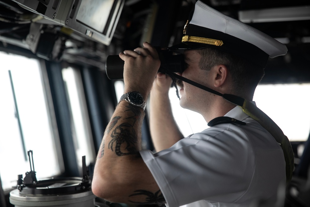 USS WAYNE E. MEYER PULLS INTO KARACHI, PAKISTAN
