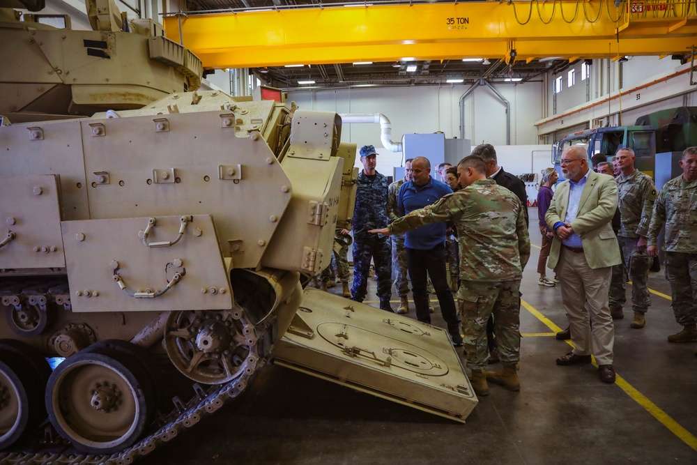 Croatian President Zoran Milanović visits Camp Ripley Training Center