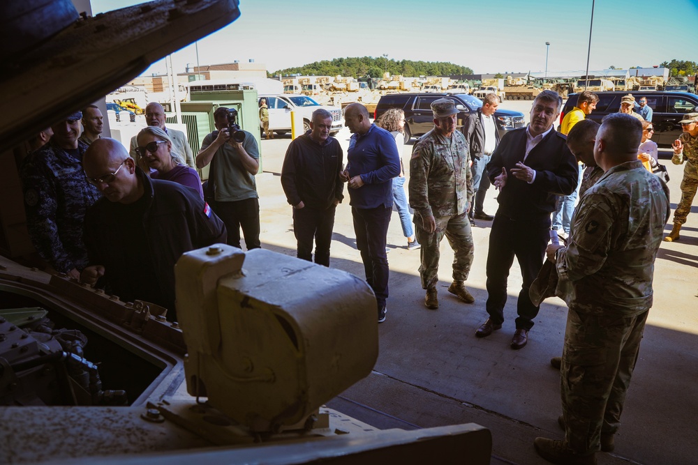 Croatian President Zoran Milanović visits Camp Ripley Training Center