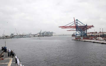 USS WAYNE E. MEYER PULLS INTO KARACHI, PAKISTAN