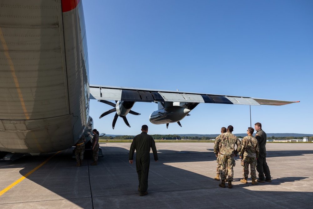 Airmen with the 109th Airlift Wing participate in Flight-Line Orientation Training