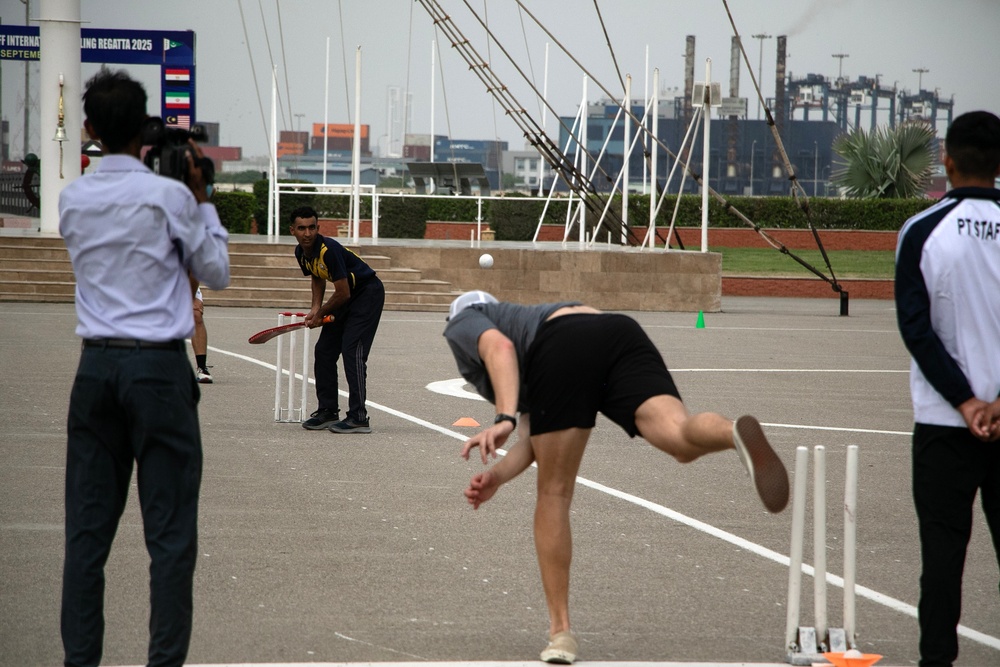 USS WAYNE E. MEYER TAKES ON PAKISTAN NAVAL ACADEMY IN CRICKET MATCH