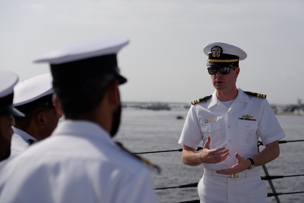 USS WAYNE E. MEYER HOSTS TOUR FOR PAKISTAN NAVY OFFICERS