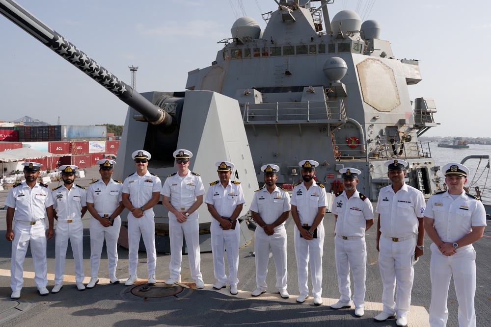 USS WAYNE E. MEYER HOSTS TOUR FOR PAKISTAN NAVY OFFICERS